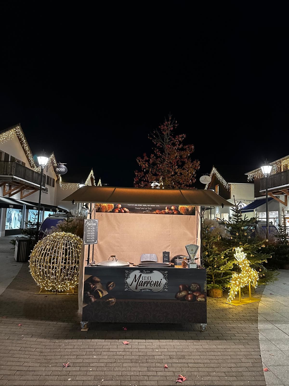 Edhemi am Rheinfall — Marroni, Crêpes und Softice